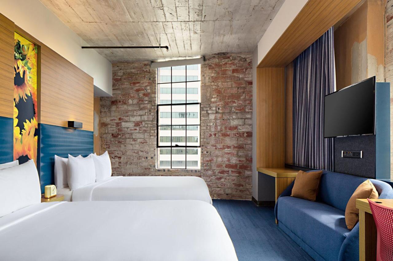 Aloft Dallas Downtown Exterior photo
